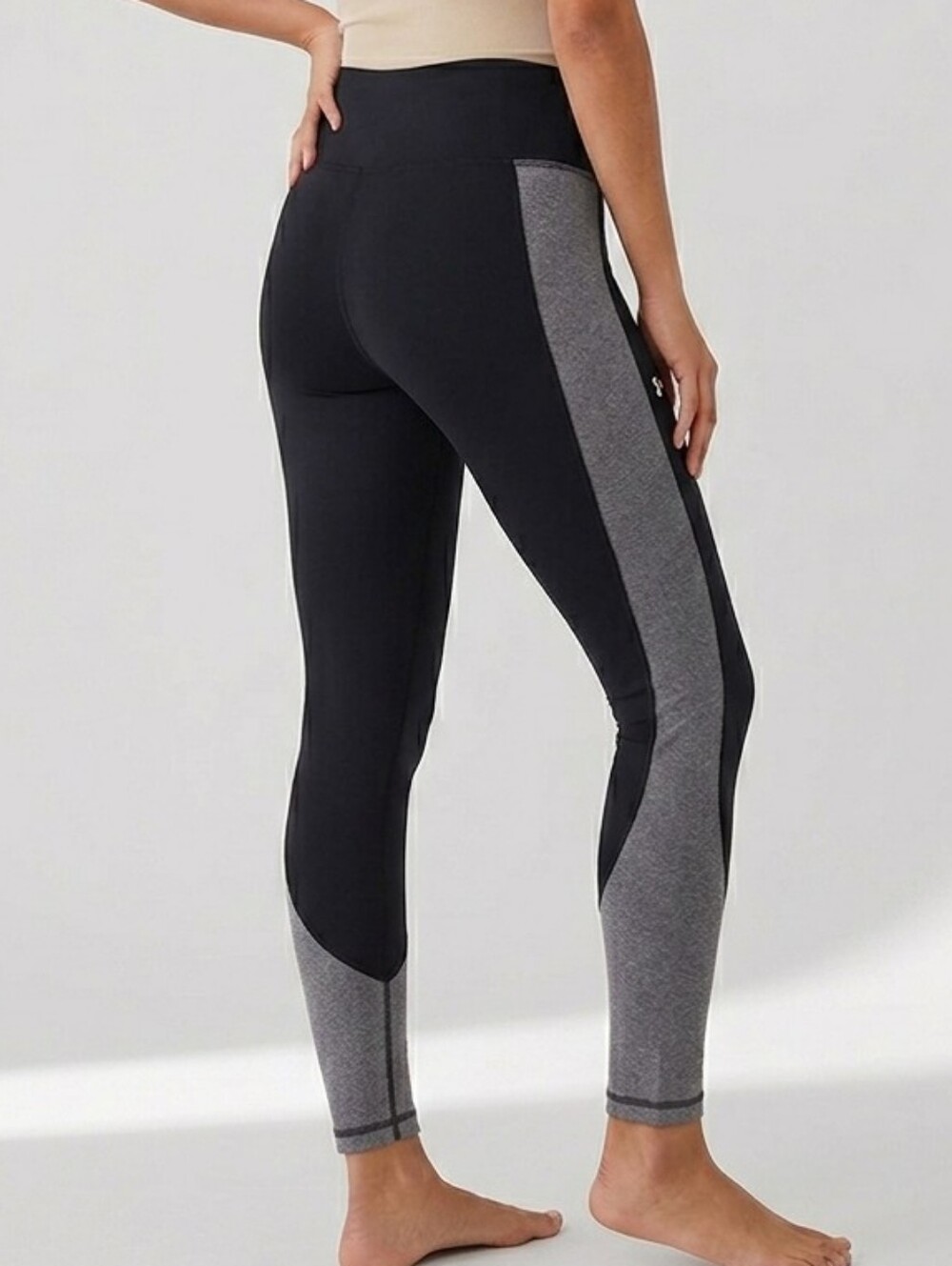 Under Armour ColdGear Compression High Waist Active Leggings Black/ Gray Medium